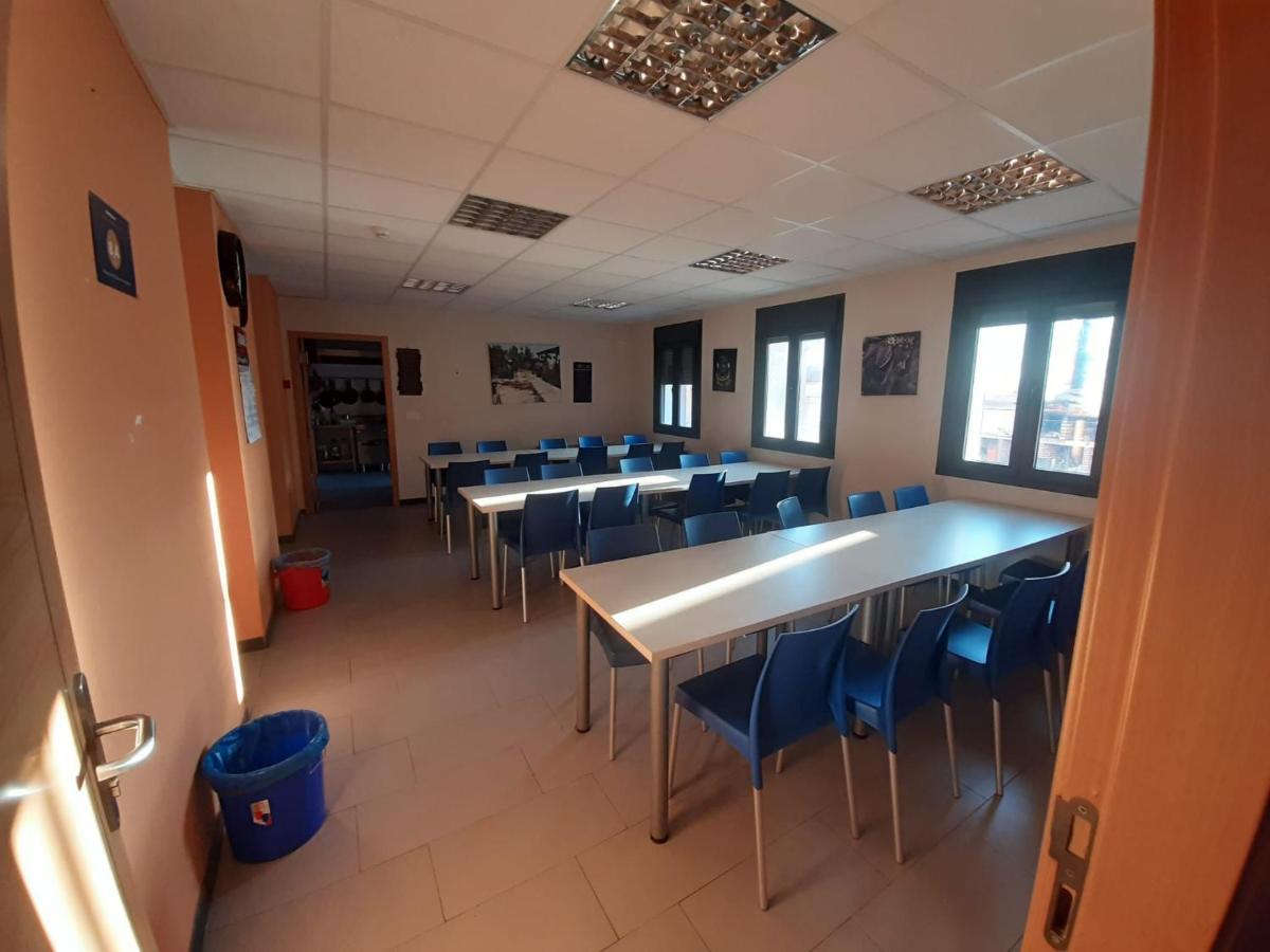 Albergue Villa Nava De La Asuncion Dış mekan fotoğraf